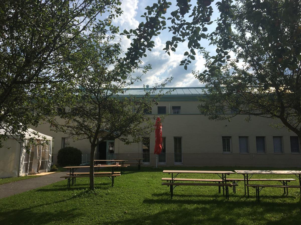 Hostel Obertrum Exteriör bild