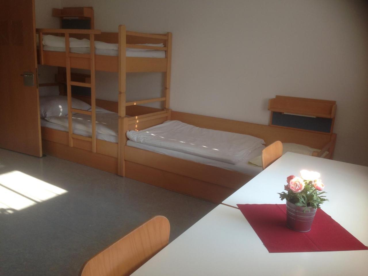 Hostel Obertrum Exteriör bild